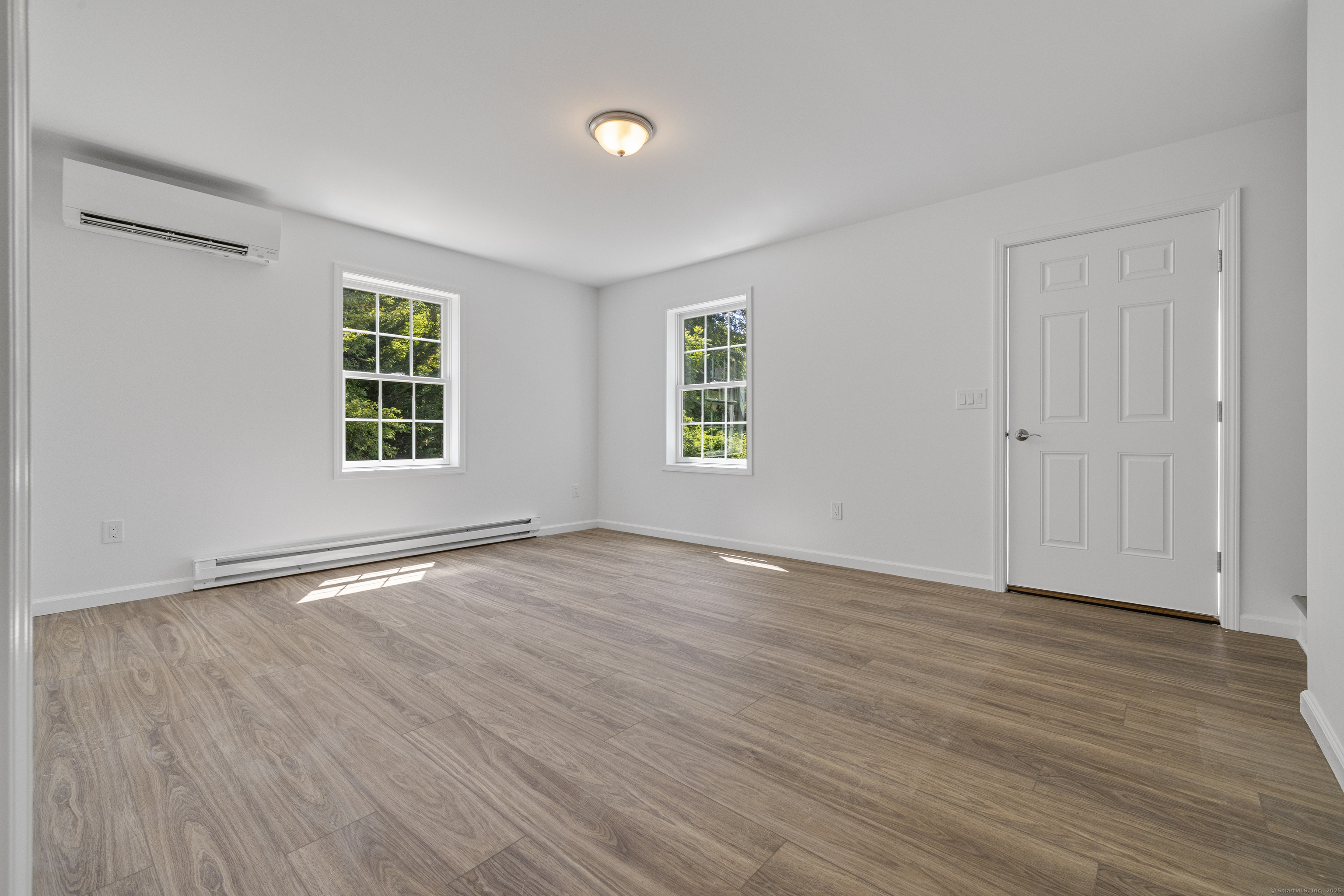 154 Grove Avenue