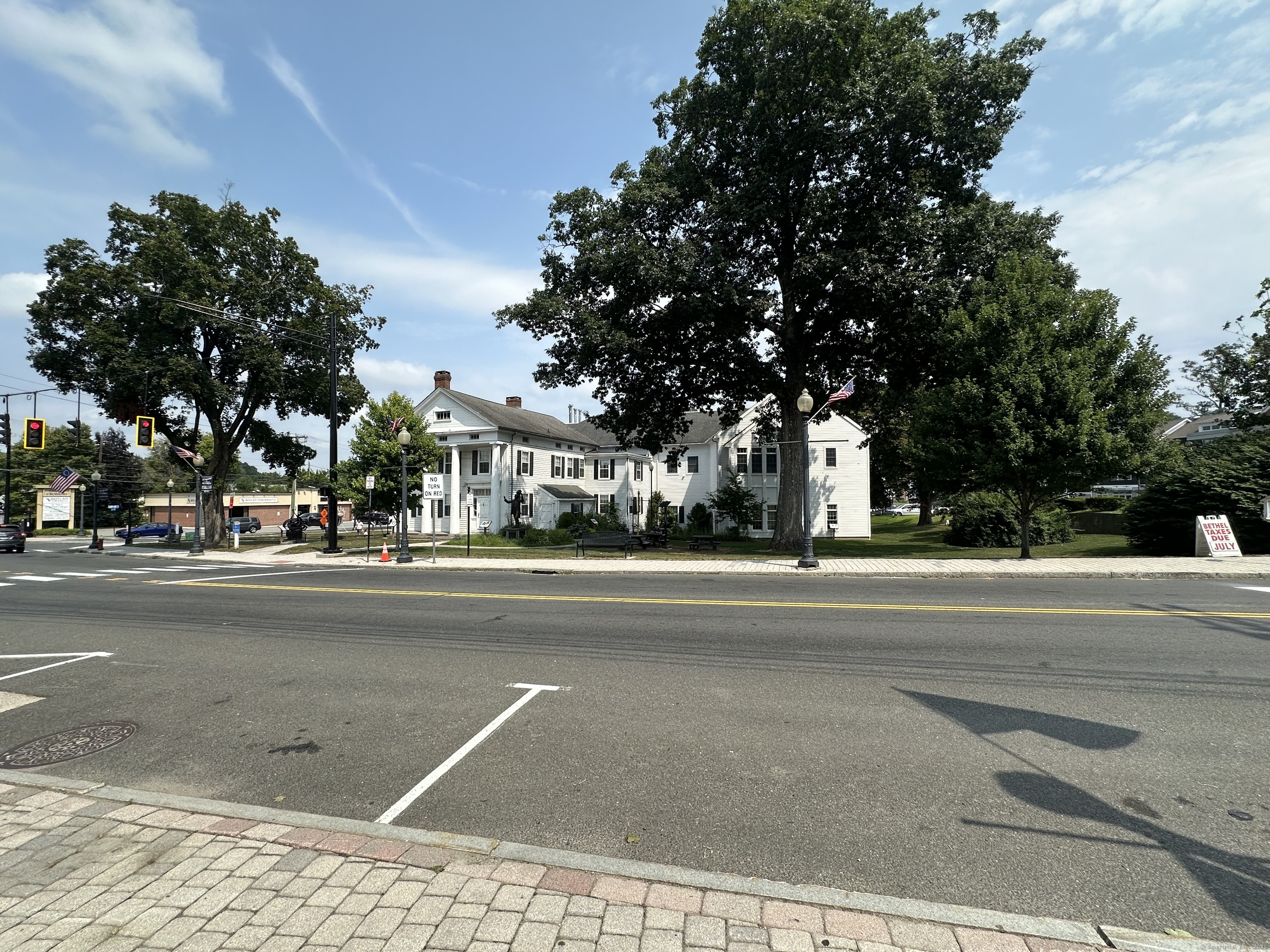 170 Greenwood Avenue