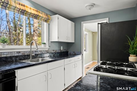 Tiny photo for 7 Owl Court #7, Avon, CT 06001 (MLS # 24157395)