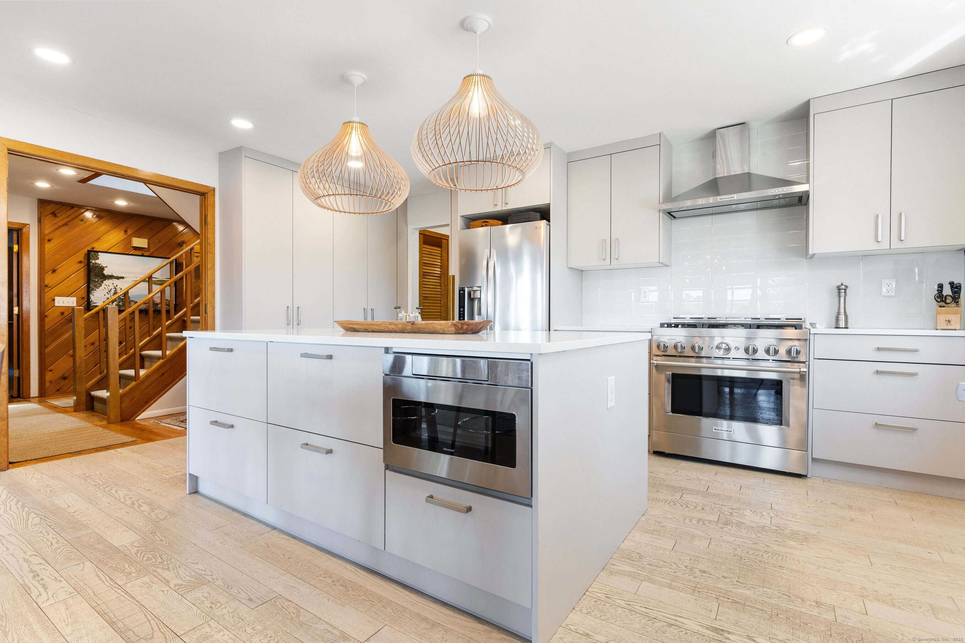 46 Wallace Road, Branford, Connecticut image 2