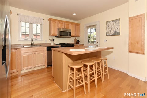Tiny photo for 33 Longvue Drive, Wethersfield, CT 06109 (MLS # 24215981)
