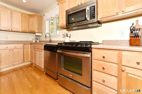 Tiny photo for 33 Longvue Drive, Wethersfield, CT 06109 (MLS # 24215981)