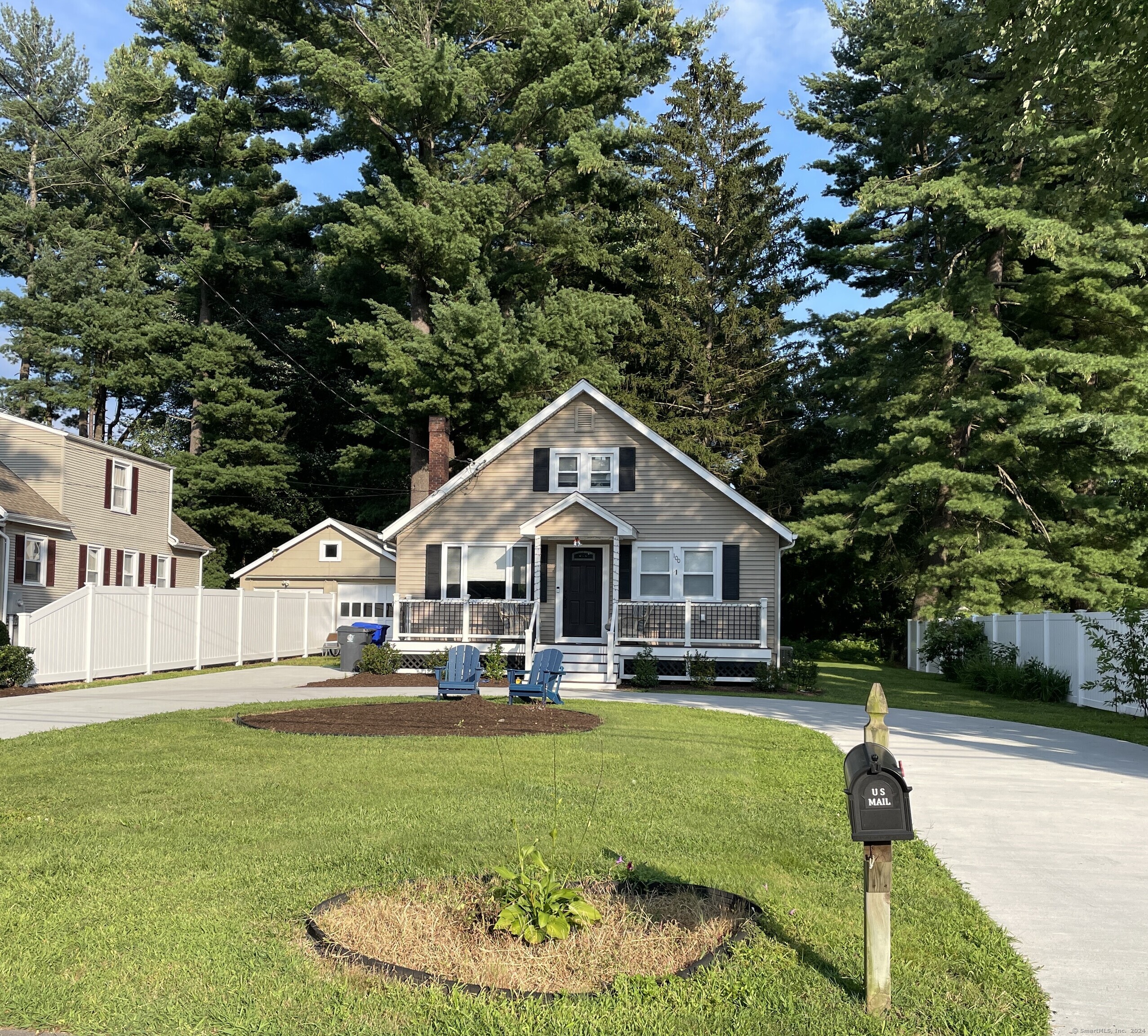 Rental Property at 100 Cottage Road, Enfield, Connecticut - Bedrooms: 3 
Bathrooms: 1 
Rooms: 7  - $2,400 MO.