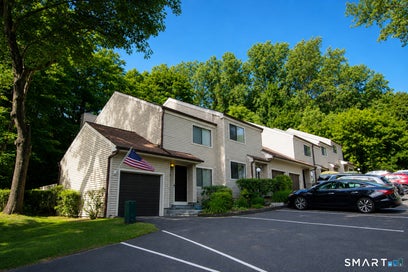 40 Huntington Court 40 Bethel CT 06801