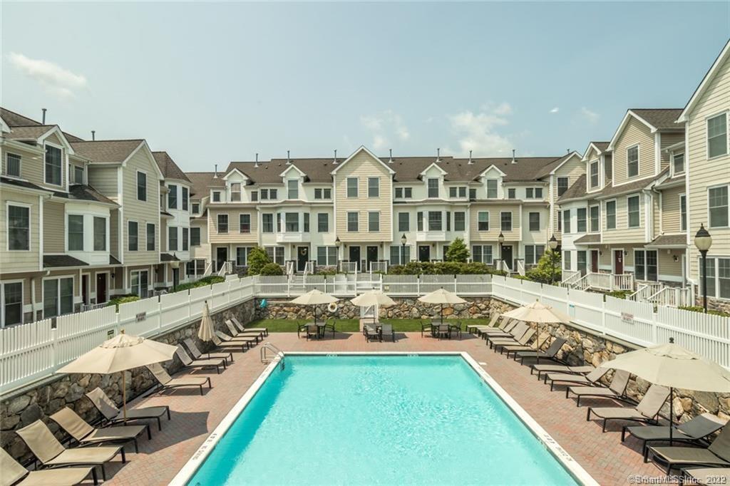 Rental Property at Camp Avenue Apt 10E, Stamford, Connecticut - Bedrooms: 2 
Bathrooms: 2 
Rooms: 7  - $3,500 MO.