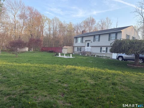 Homes For Sale - 2 Ken Oaks Drive<br/> Danbury, CT 06810