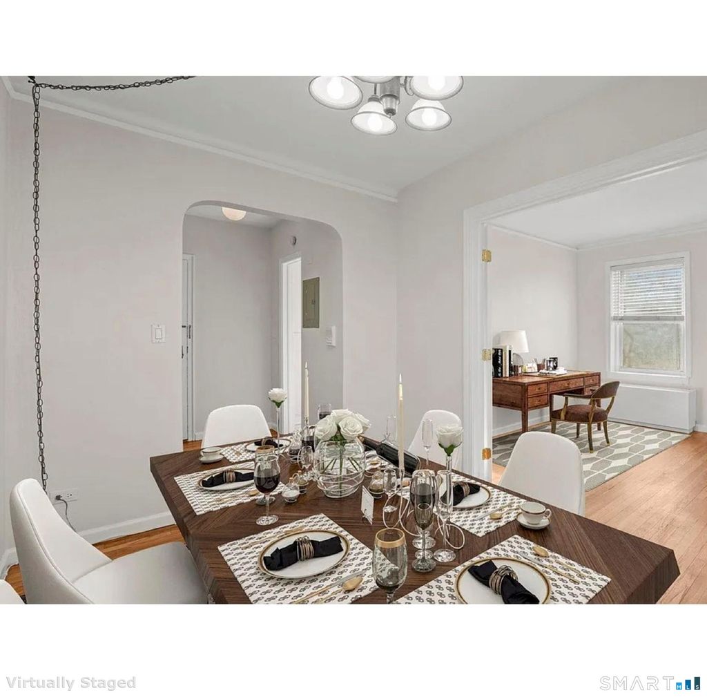 Photo of 122 Woodside Green #1A, Stamford, CT 06901 (MLS # 24155933)