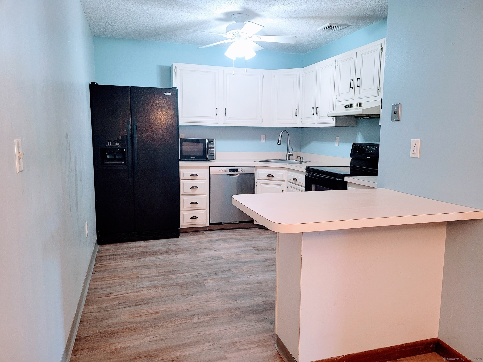 1103 Twin Circle Drive 1103