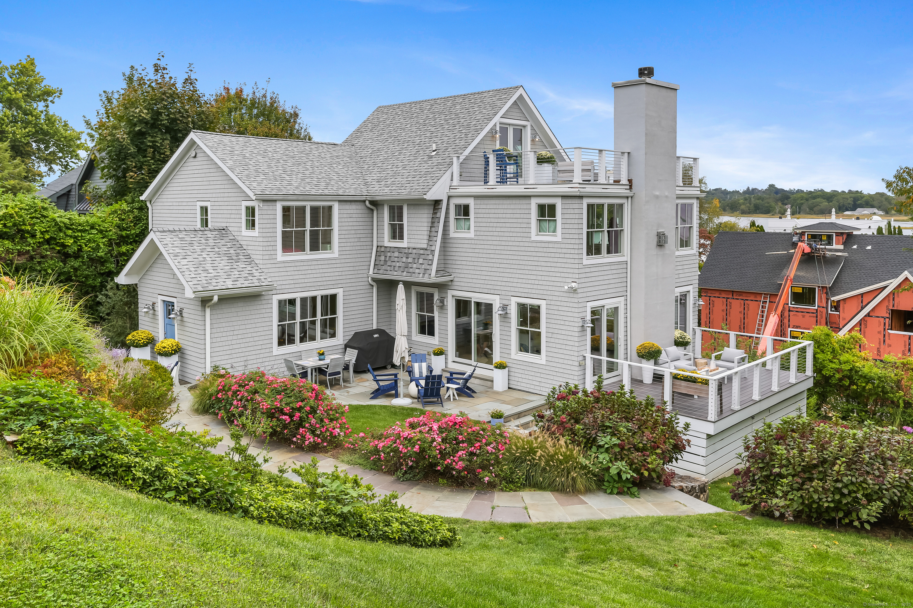 11 Sterling Drive