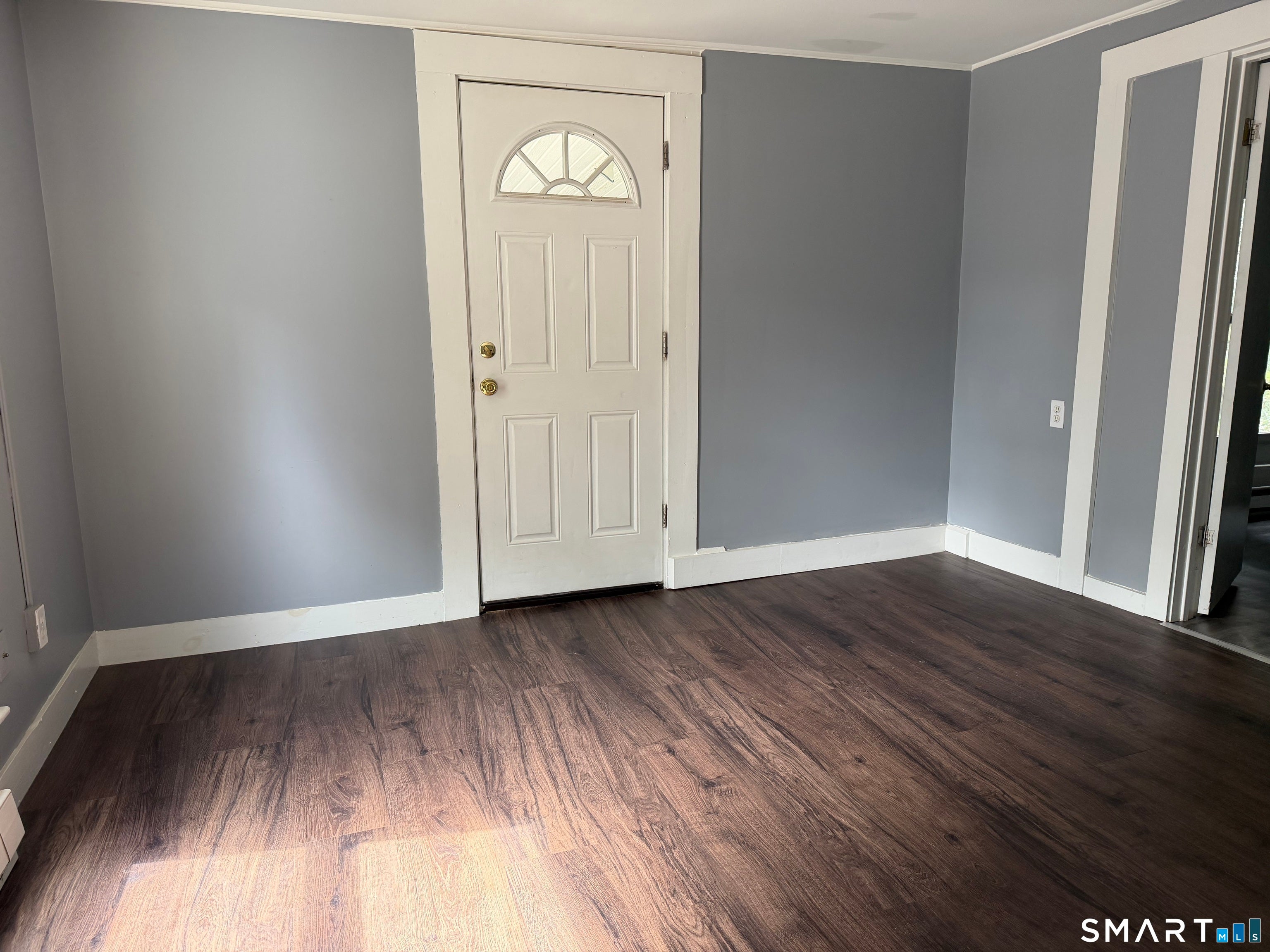 246 Oak Street 2