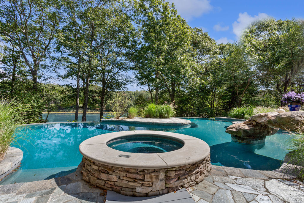 76 Sachem Head Road