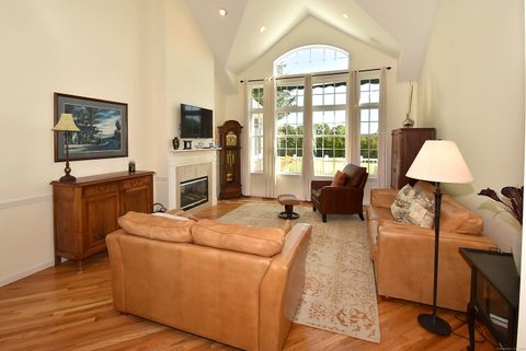 Tiny photo for 4 Lower Heatherwood, Cromwell, CT 06416 (MLS # 24135807)