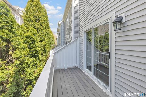 Tiny photo for 2612 North Avenue #F9, Bridgeport, CT 06604 (MLS # 24168302)