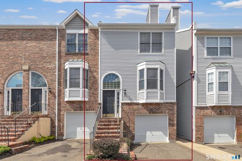 Tiny photo for 2612 North Avenue #F9, Bridgeport, CT 06604 (MLS # 24168302)