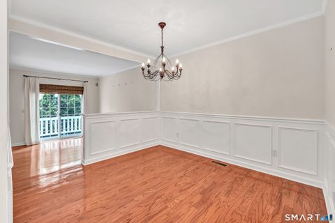 Tiny photo for 2612 North Avenue #F9, Bridgeport, CT 06604 (MLS # 24168302)