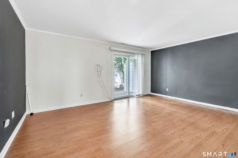 Tiny photo for 2612 North Avenue #F9, Bridgeport, CT 06604 (MLS # 24168302)