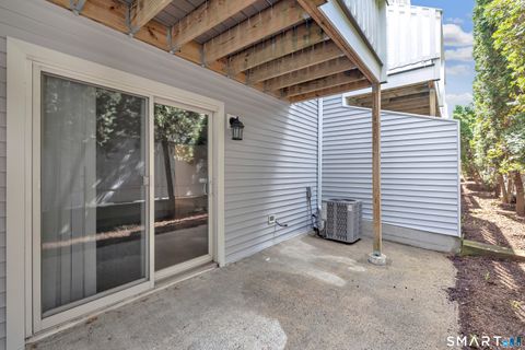 Tiny photo for 2612 North Avenue #F9, Bridgeport, CT 06604 (MLS # 24168302)