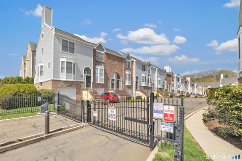 Photo of 2612 North Avenue #F9, Bridgeport, CT 06604 (MLS # 24168302)