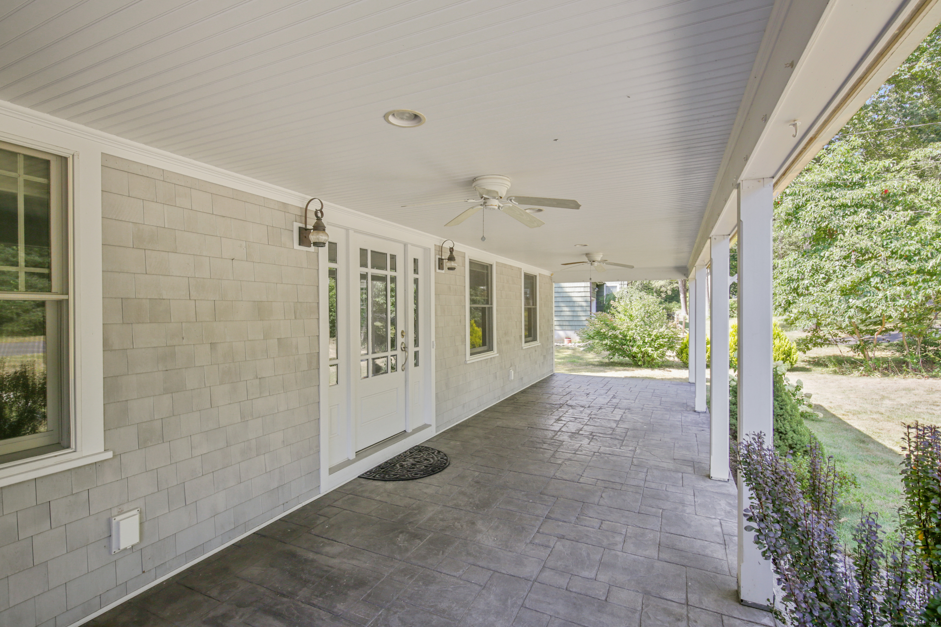 6 Willow Lane