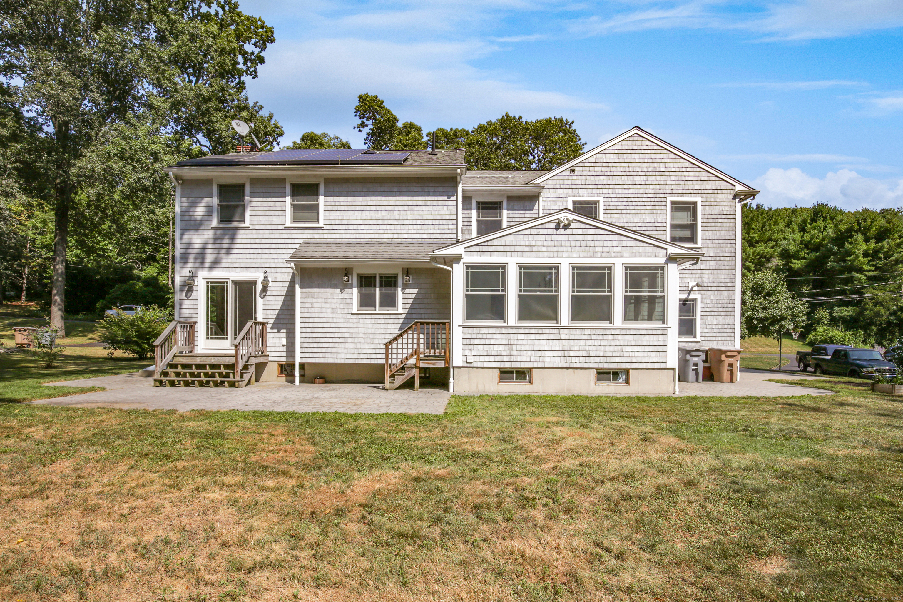 6 Willow Lane