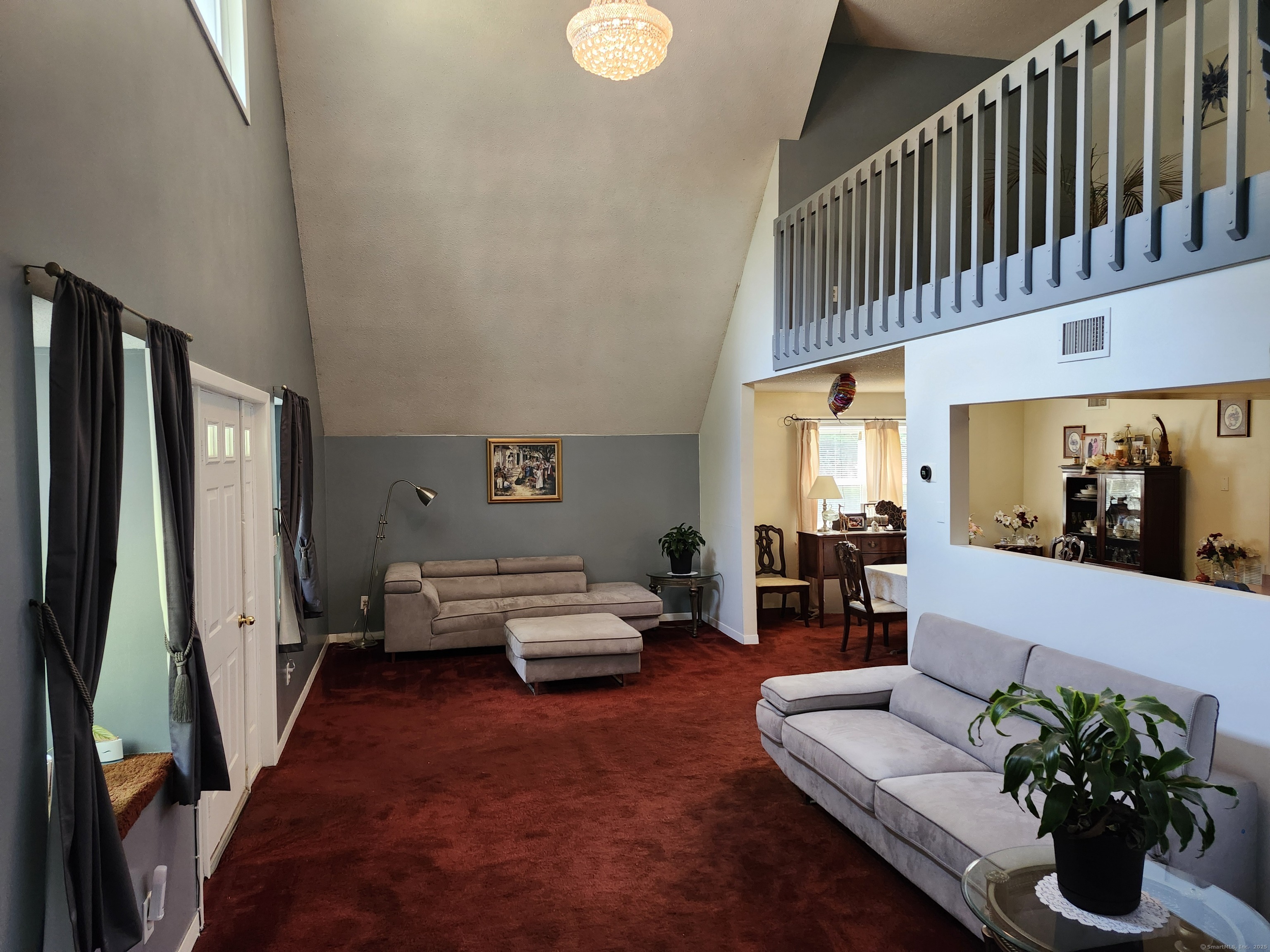 39 Loren Circle