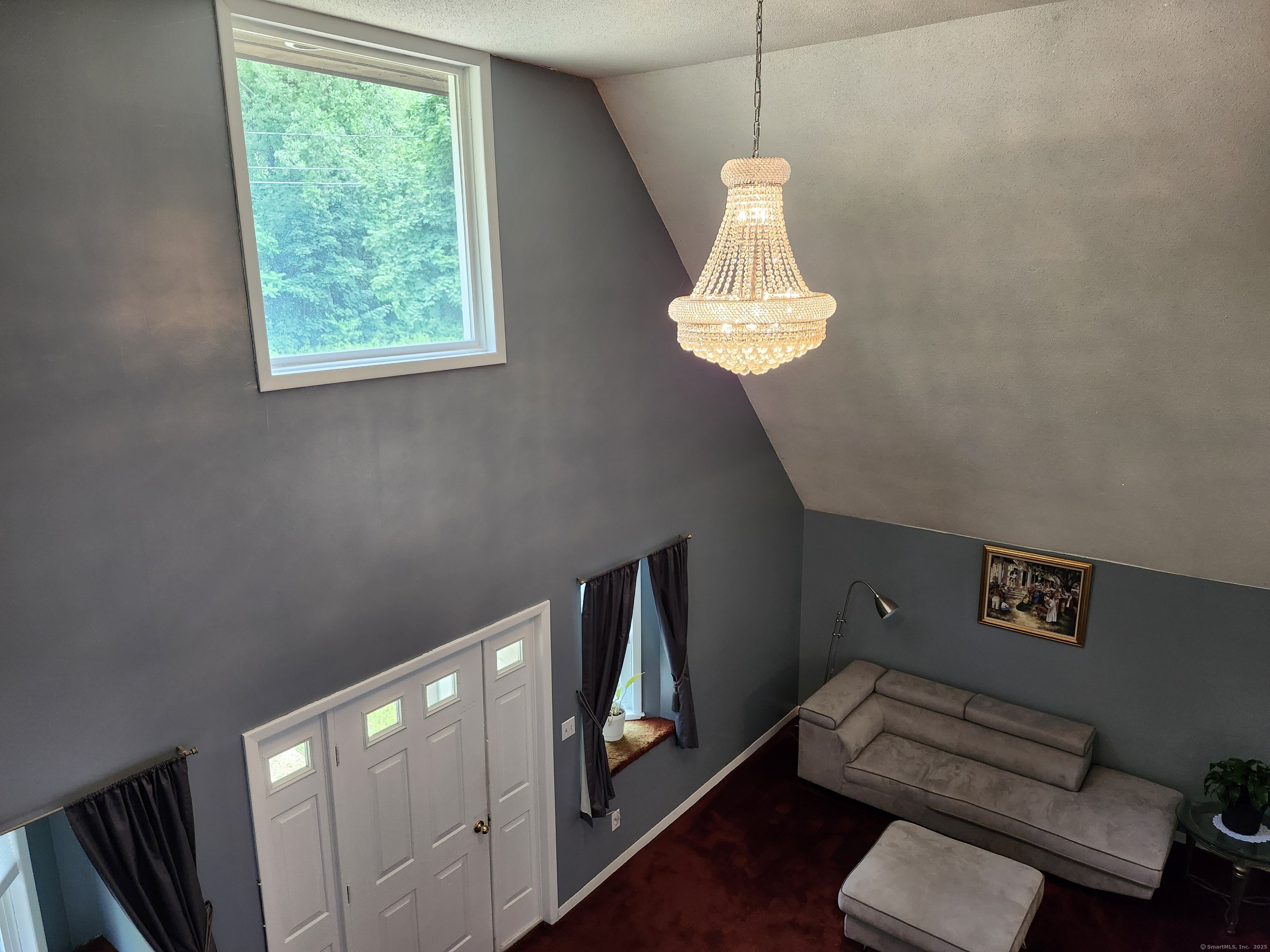 39 Loren Circle