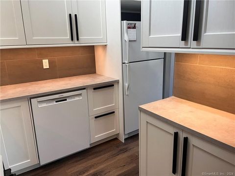 Tiny photo for 60 Olcott Way #60, Ridgefield, CT 06877 (MLS # 24152426)