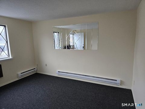 Tiny photo for 1440 Meriden Road #APT 7, Waterbury, CT 06705 (MLS # 24157897)