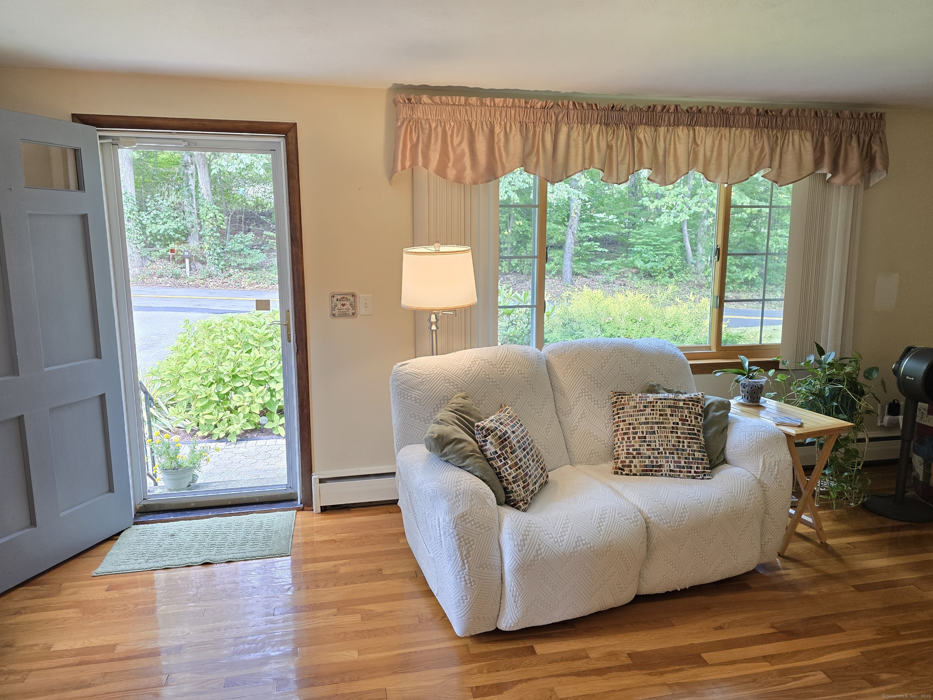 Durham, Connecticut 06422, United States, 4 Bedrooms Bedrooms, ,2 BathroomsBathrooms,Residential,Active,202590