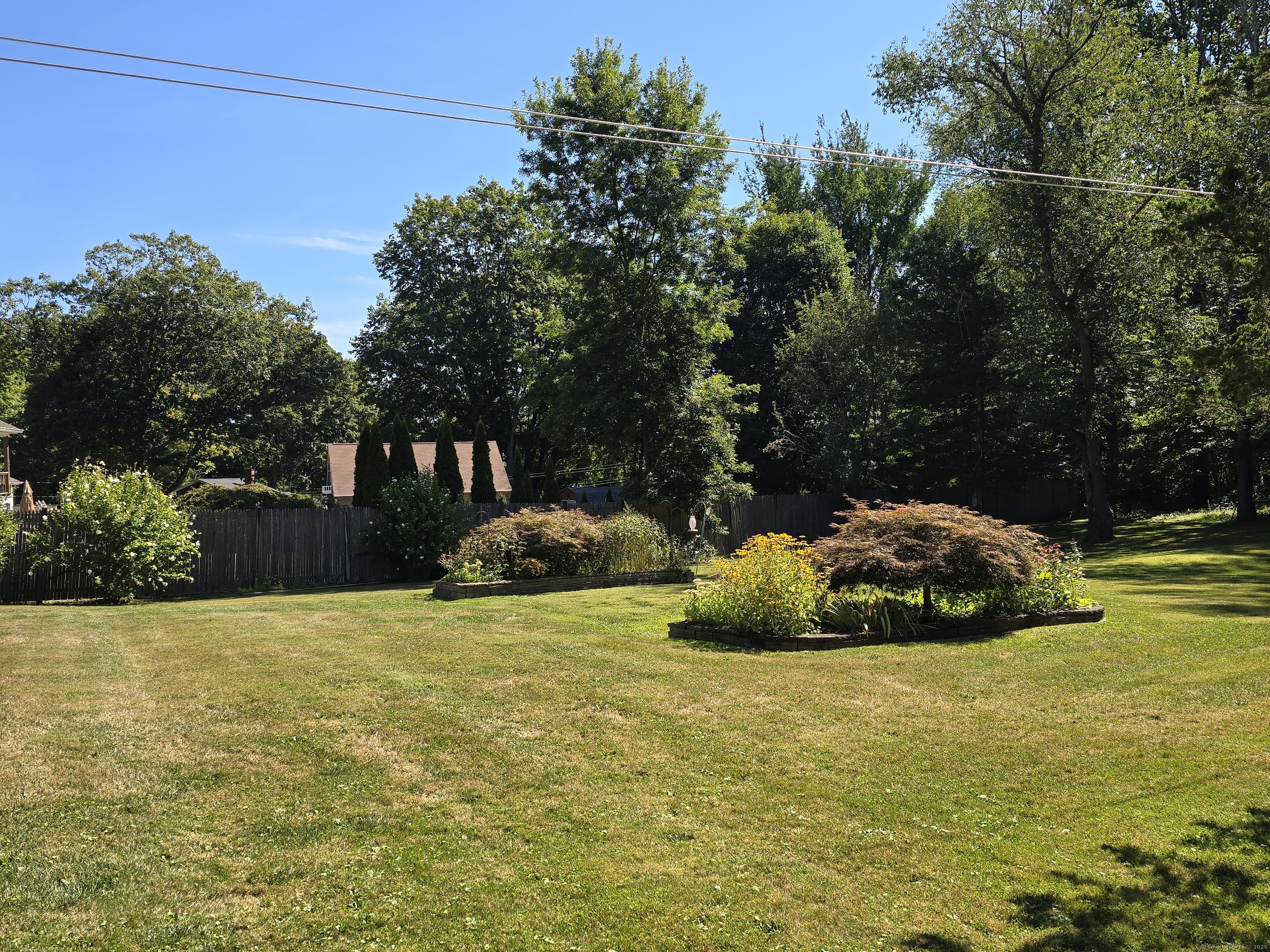 Durham, Connecticut 06422, United States, 4 Bedrooms Bedrooms, ,2 BathroomsBathrooms,Residential,Active,202590