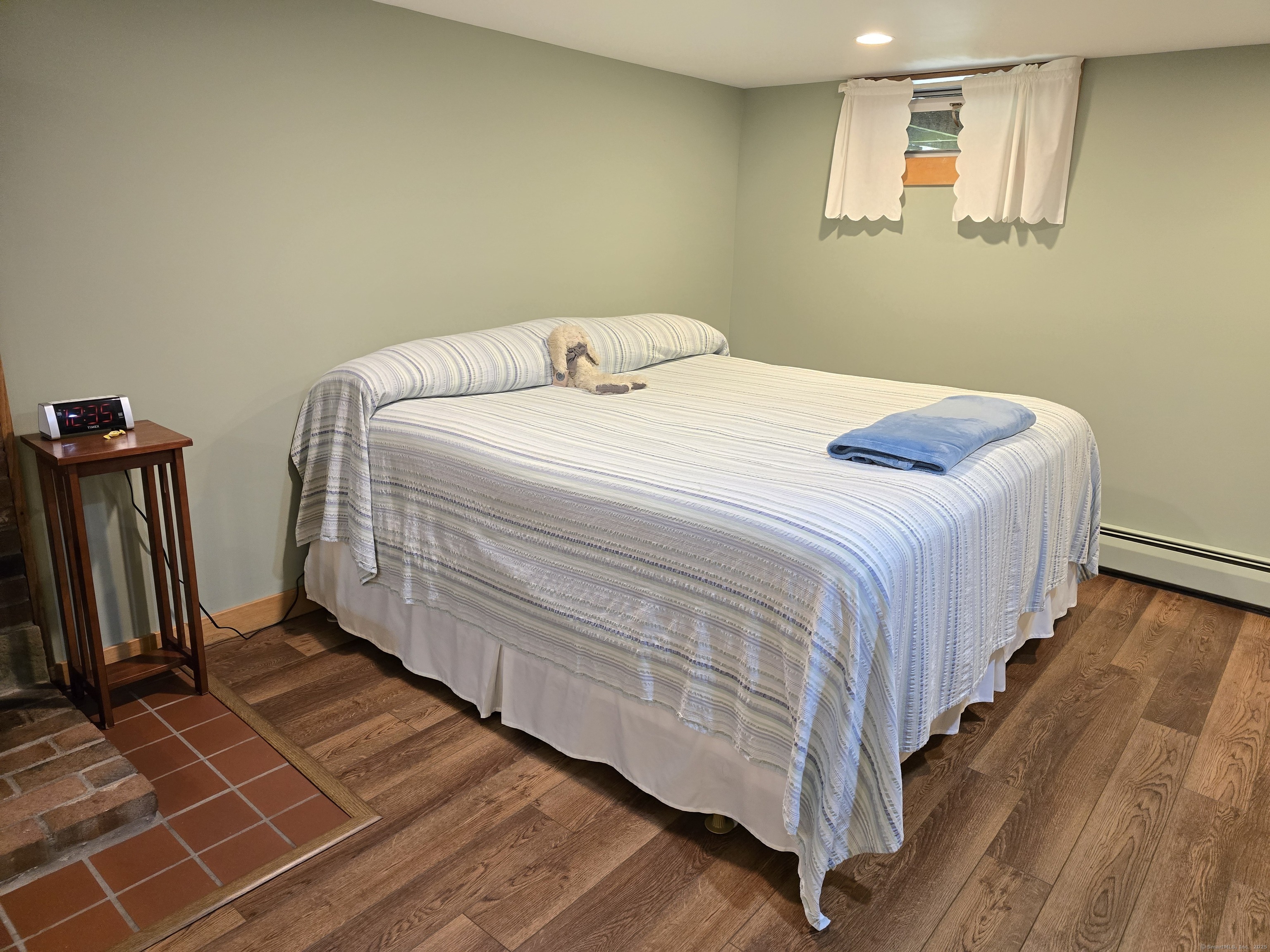 Durham, Connecticut 06422, United States, 4 Bedrooms Bedrooms, ,2 BathroomsBathrooms,Residential,Active,202590