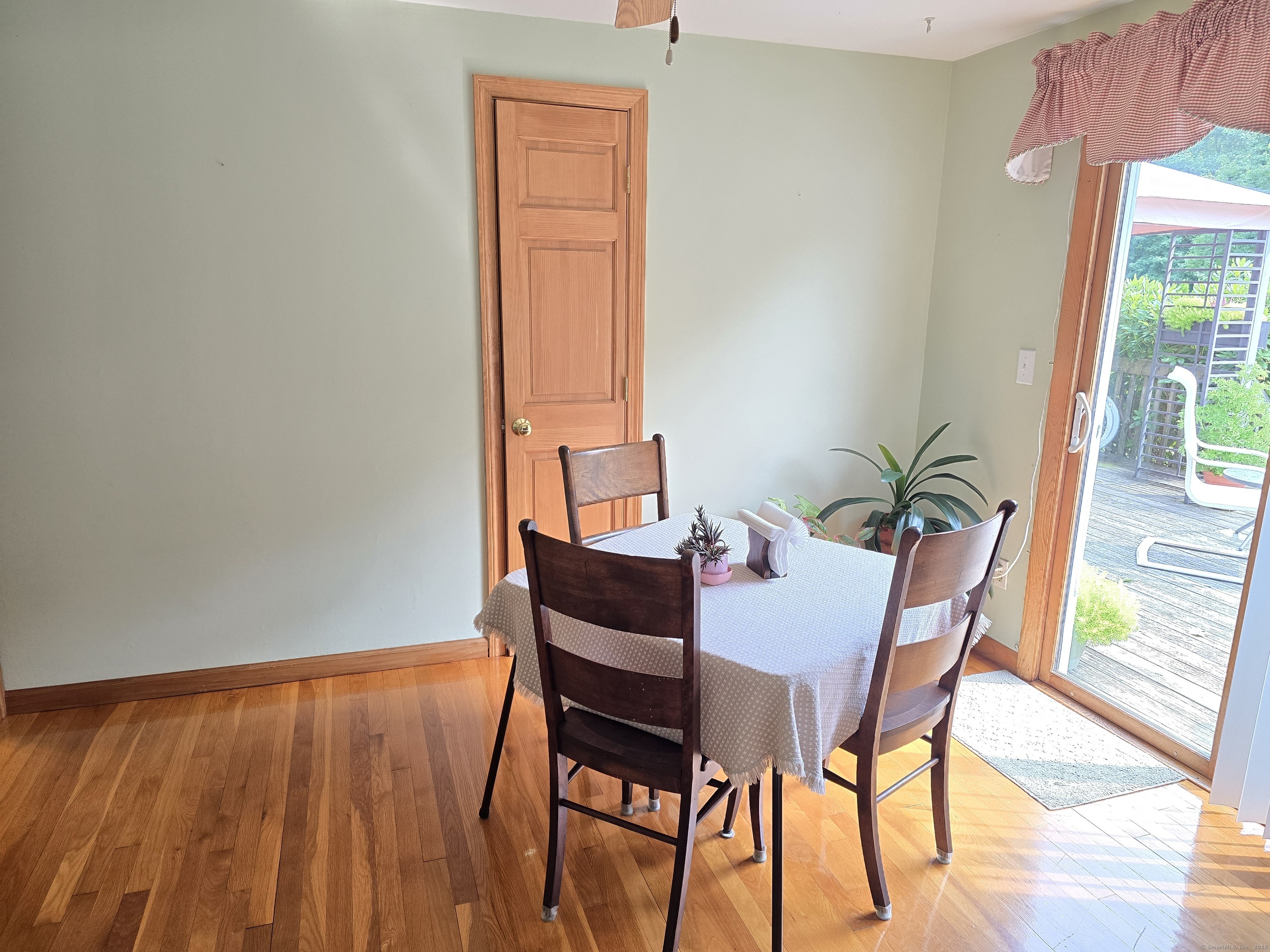 Durham, Connecticut 06422, United States, 4 Bedrooms Bedrooms, ,2 BathroomsBathrooms,Residential,Active,202590