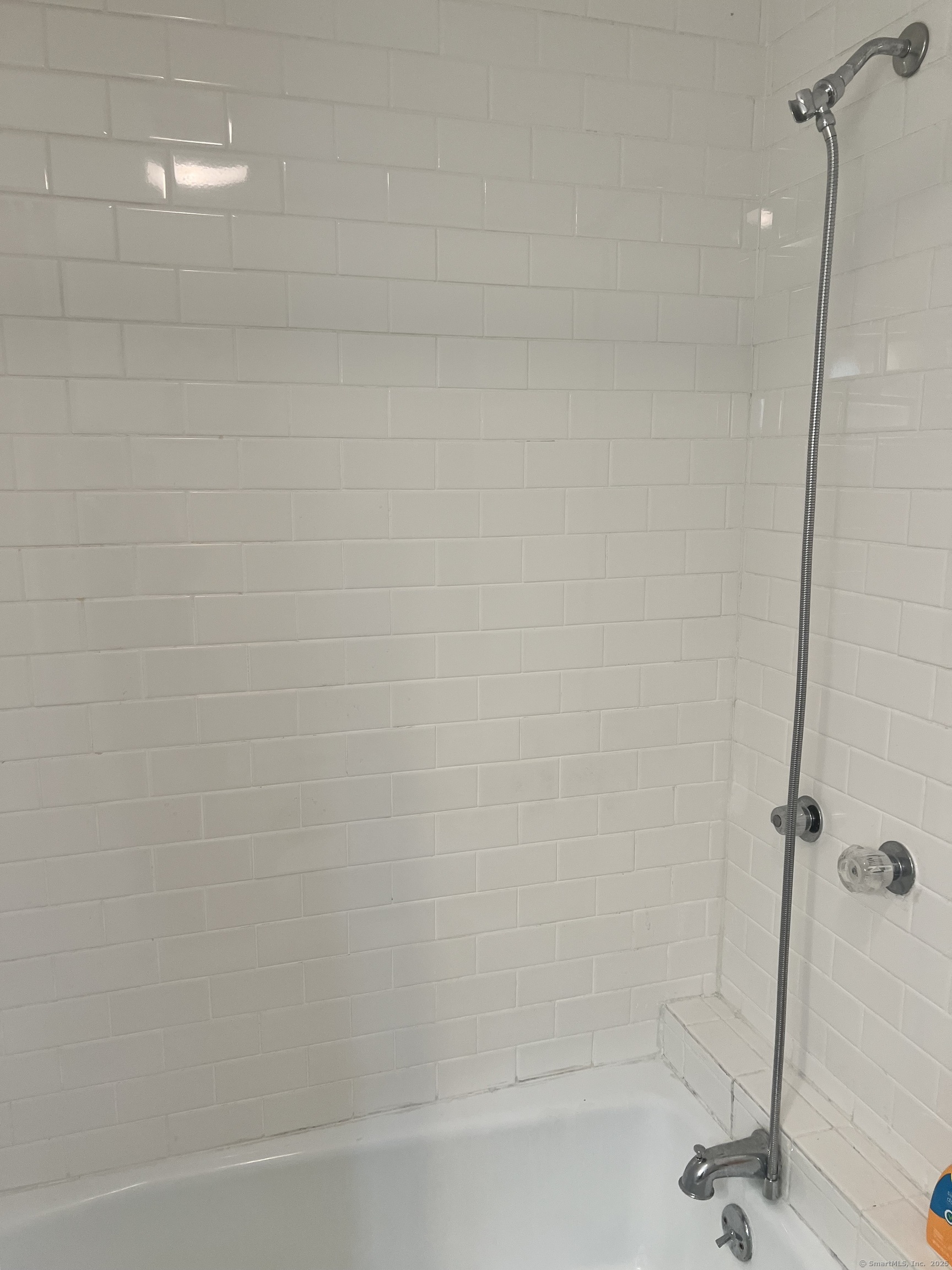 Stonington, Connecticut 06378, United States, 2 Bedrooms Bedrooms, ,2 BathroomsBathrooms,Residential,Pending,137690