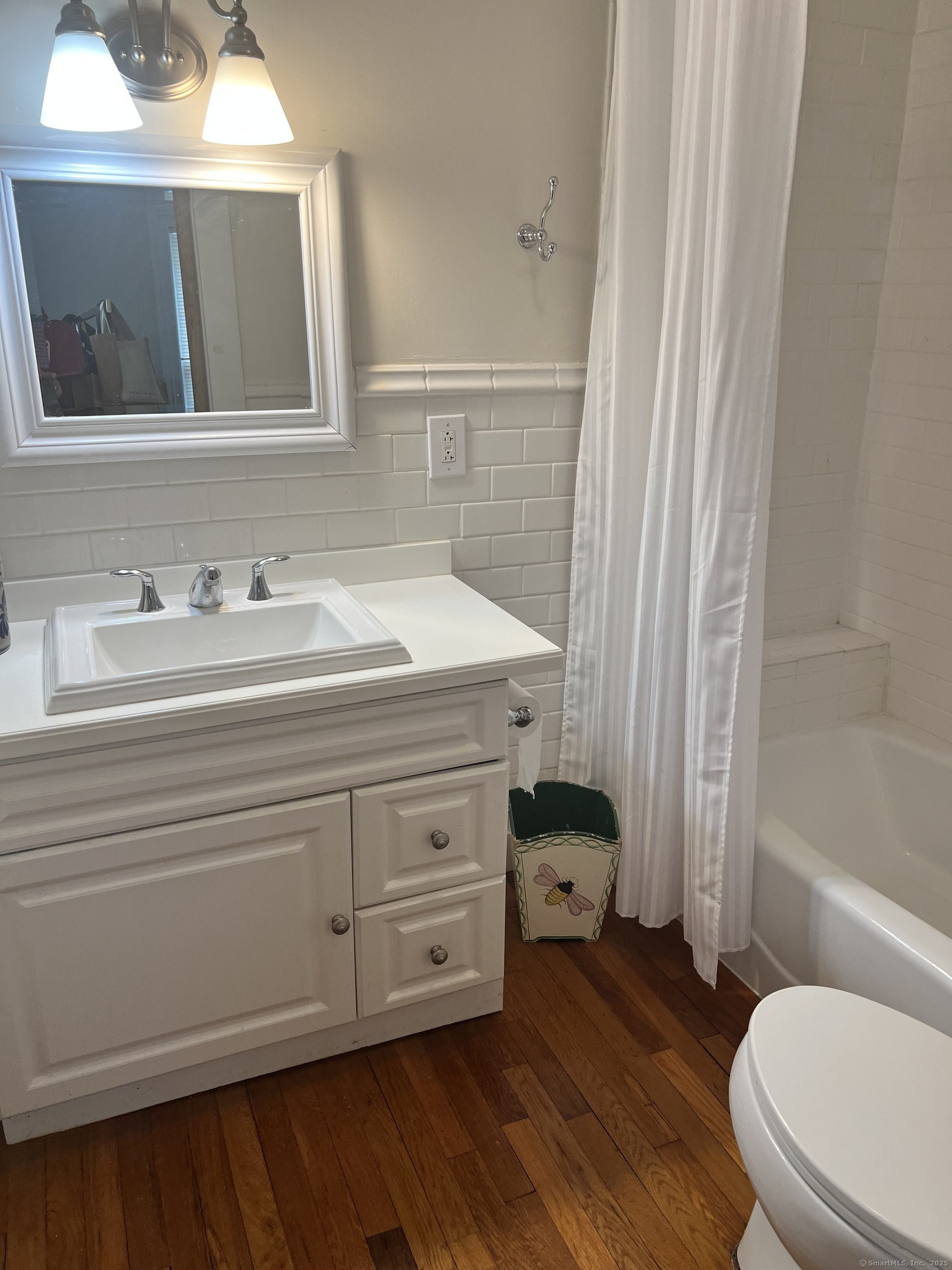 Stonington, Connecticut 06378, United States, 2 Bedrooms Bedrooms, ,2 BathroomsBathrooms,Residential,Pending,137690