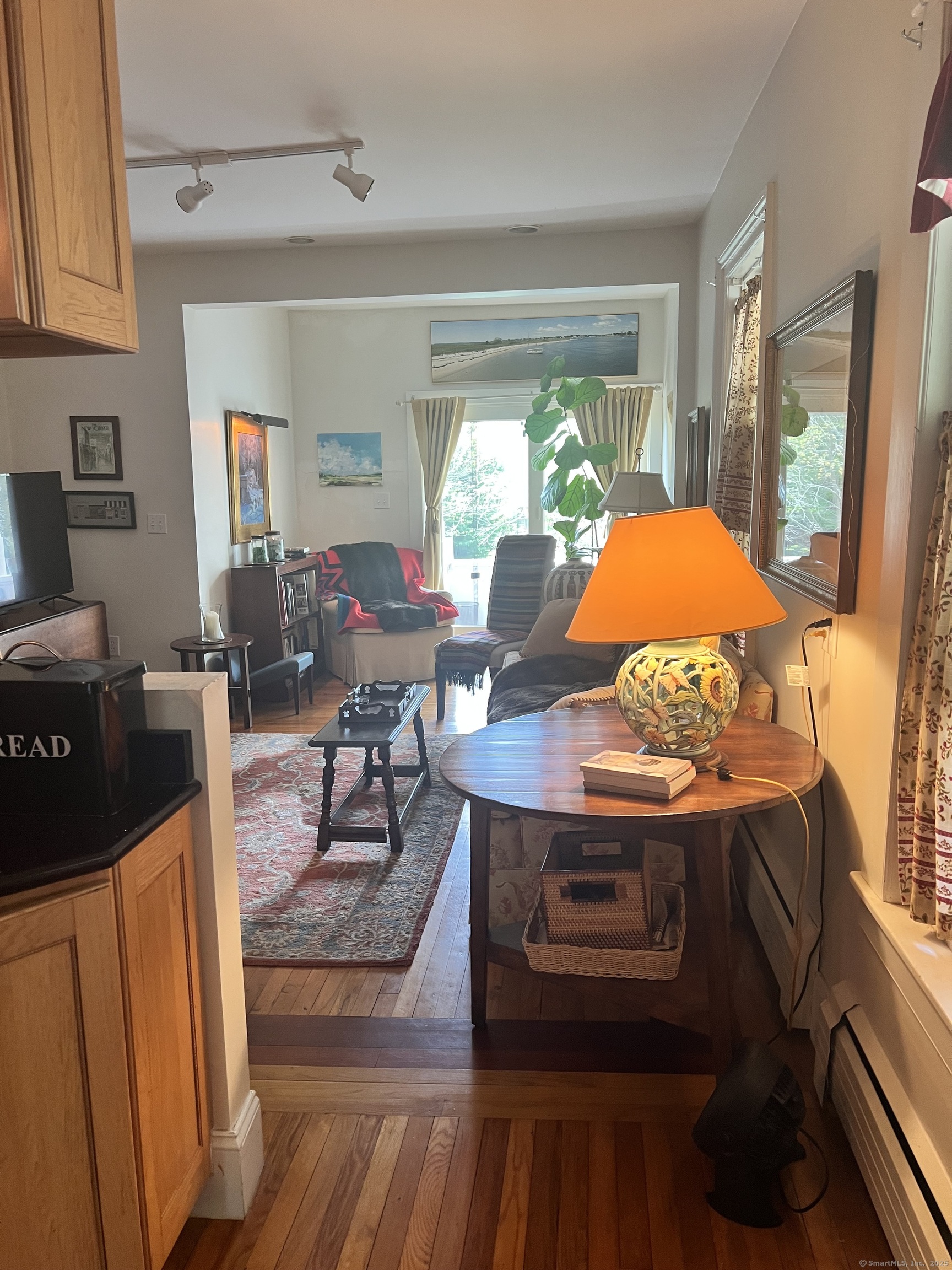 Stonington, Connecticut 06378, United States, 2 Bedrooms Bedrooms, ,2 BathroomsBathrooms,Residential,Pending,137690