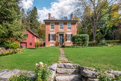 A home in Woodbury