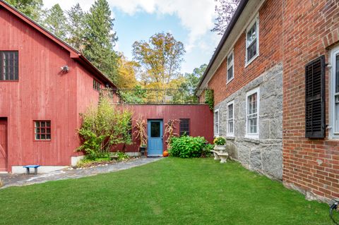 A home in Woodbury