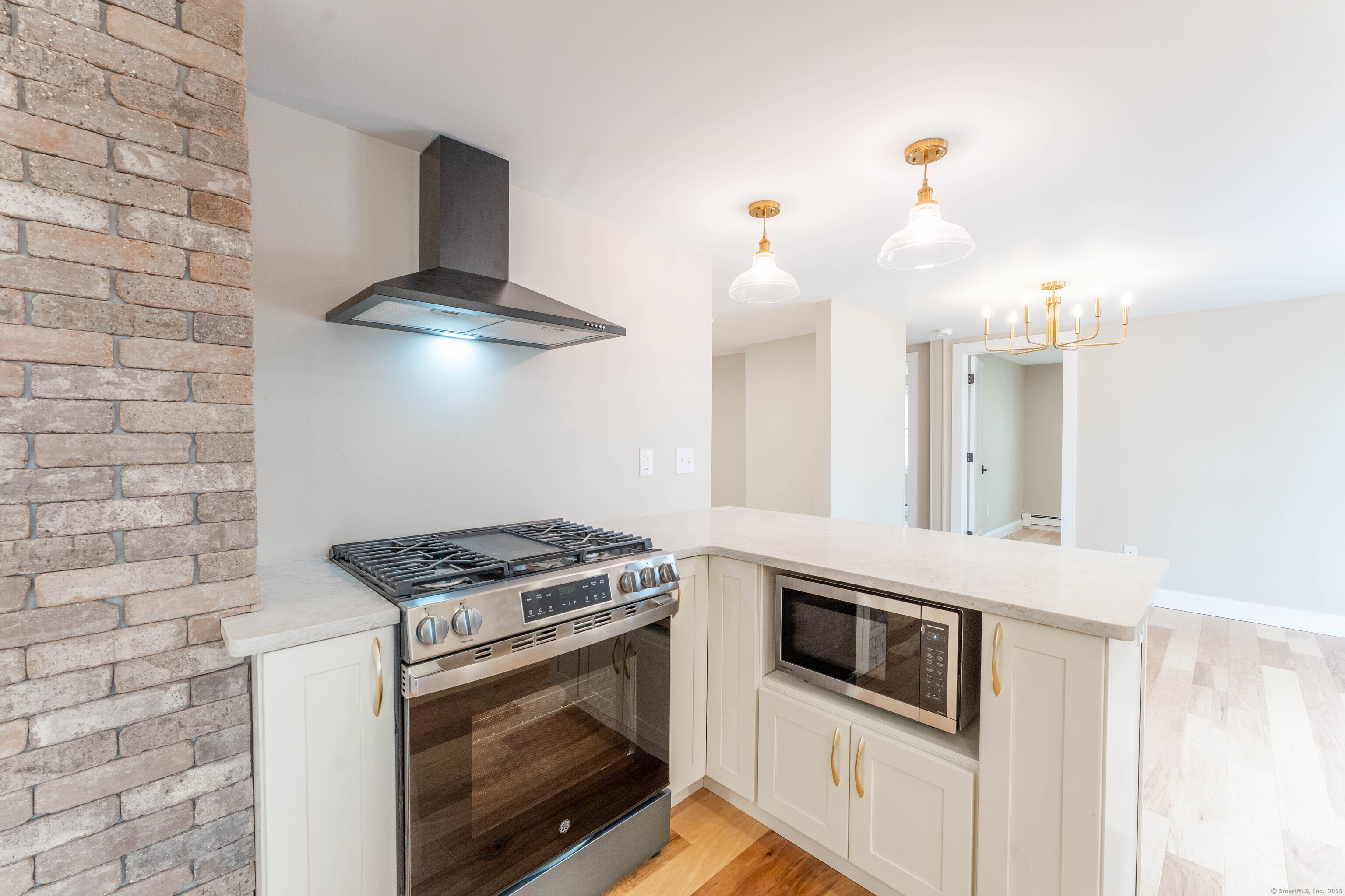 394 Riverside Drive, Thompson, Connecticut image 9