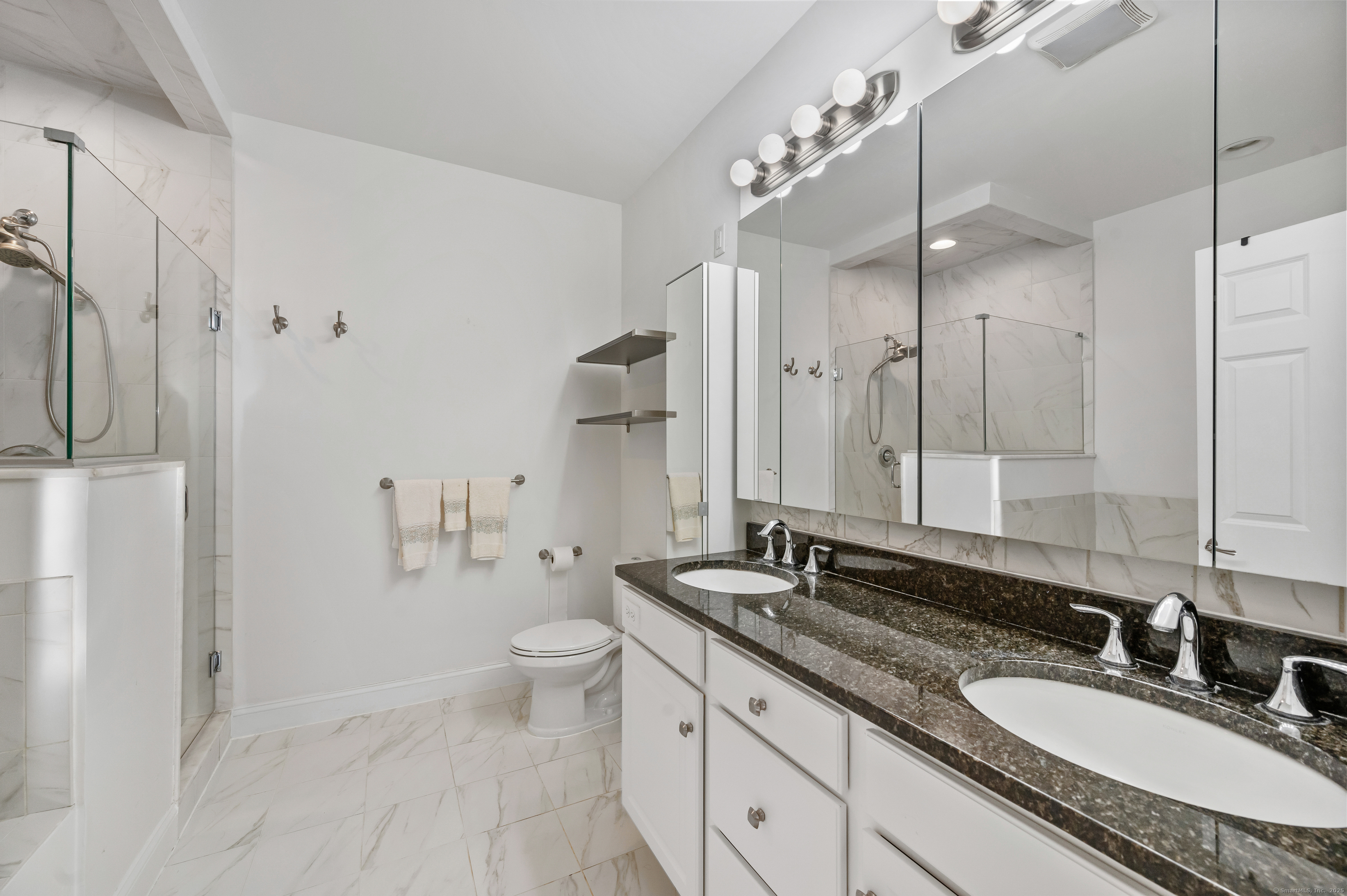 74 Copper Square Drive #74, Bethel, Connecticut image 17
