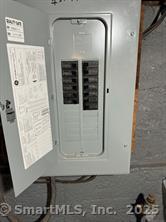 Manchester, Connecticut 06042, United States, 4 Bedrooms Bedrooms, ,2 BathroomsBathrooms,Residential,Active,195976