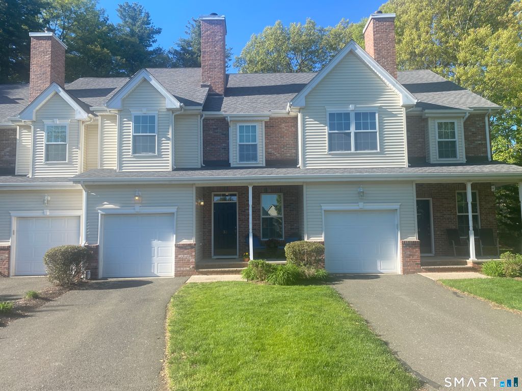 Photo of 32 Rhodora Terrace #32, Windsor, CT 06095 (MLS # 24175142)