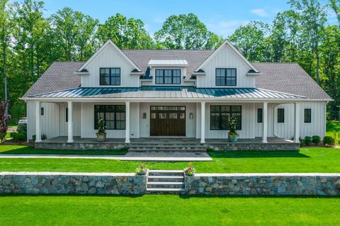 1025 Field Drive Orange CT 06477