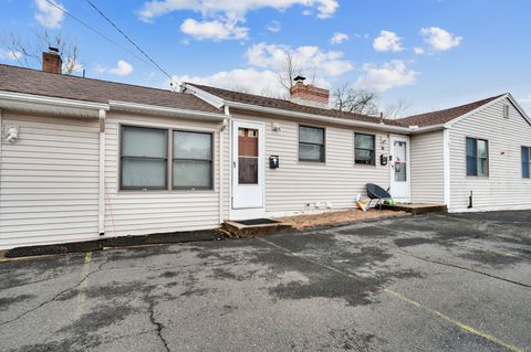 MLS: 24079640