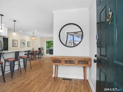 Condo For Sale - 328 Hamilton Avenue #4<br/> Greenwich, CT 06830