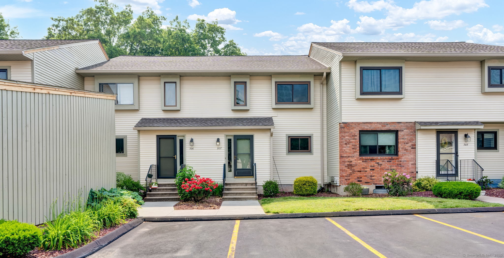 207 Summer Hill Drive 207