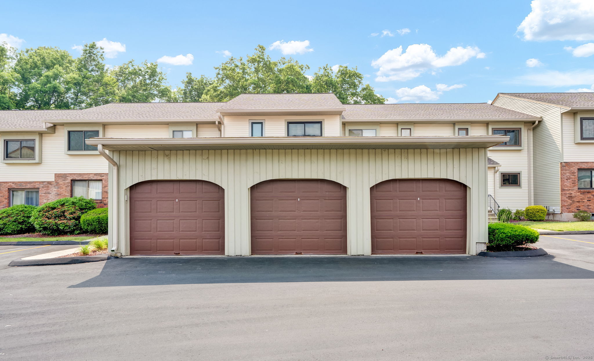 207 Summer Hill Drive 207
