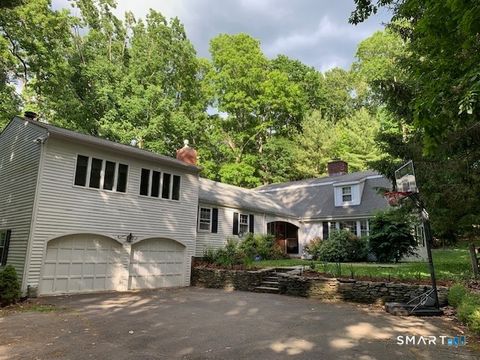 Homes For Sale - 239 Cedar Ridge Drive<br/> Glastonbury, CT 06033