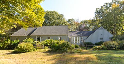 72 Carriage Drive Middlebury CT 06762