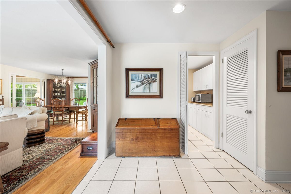 42 N Main Street, Essex, Connecticut image 9