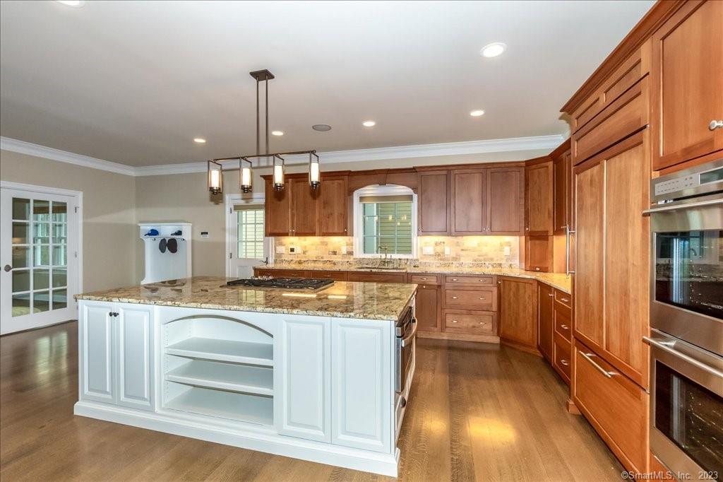 Photo 9 of 40 of 18 Heron Pond Road house